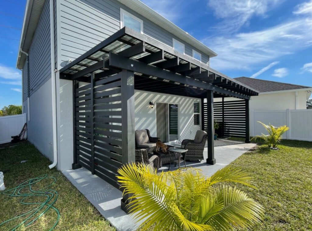 Rustic Pergola w/Apollo Roof